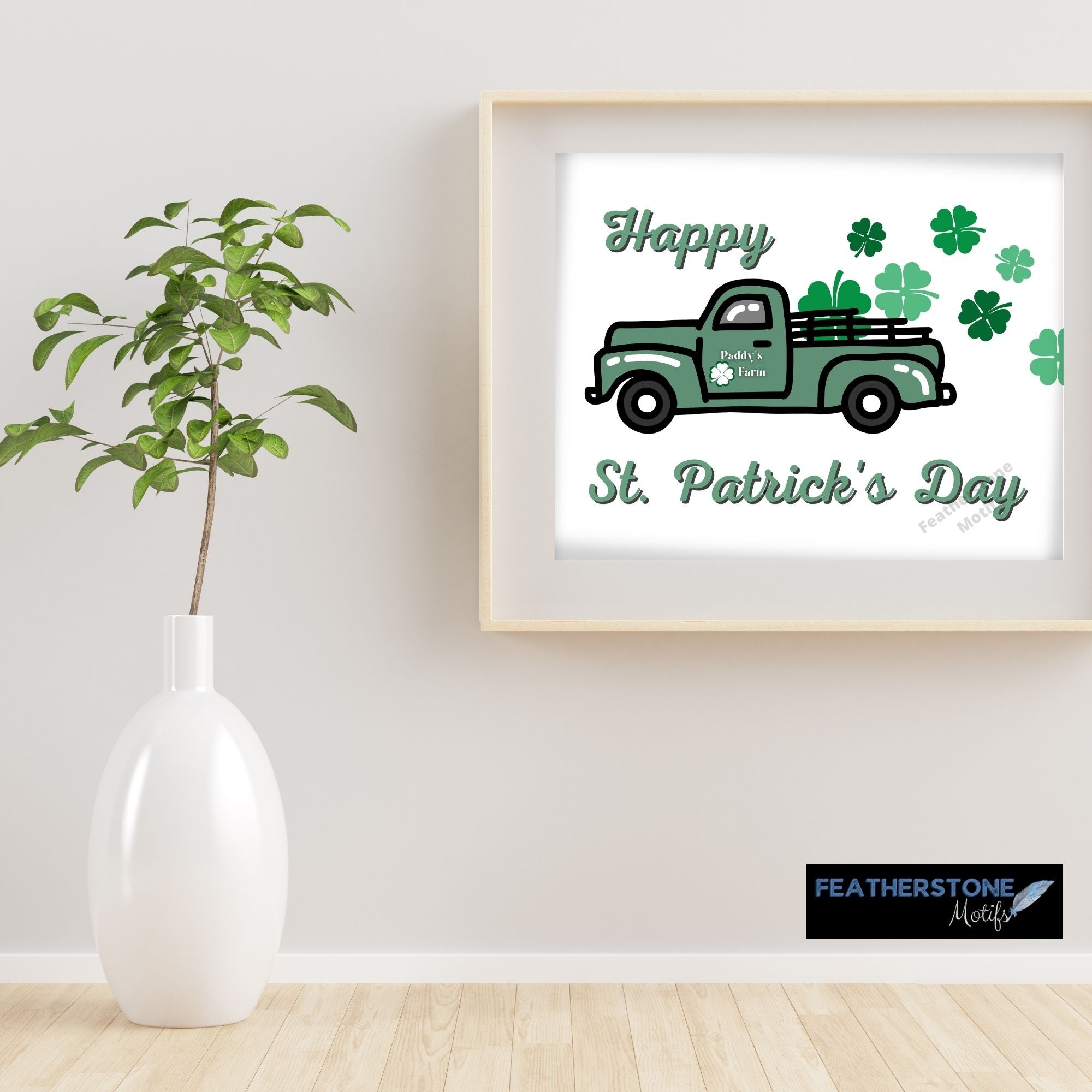 Feeling lucky? This set of 15 digital images are just right for your St. Patrick's Day celebrations! Use for craft projects like handmade coasters and greeting cards, or frame and hang them on the wall.